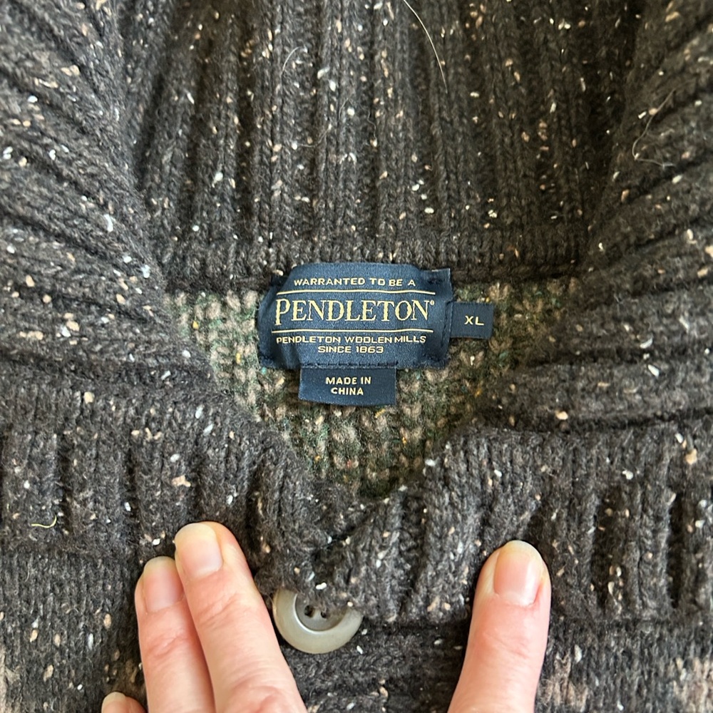 Pendleton Men’s Cable Lambswool Sweater - image 3